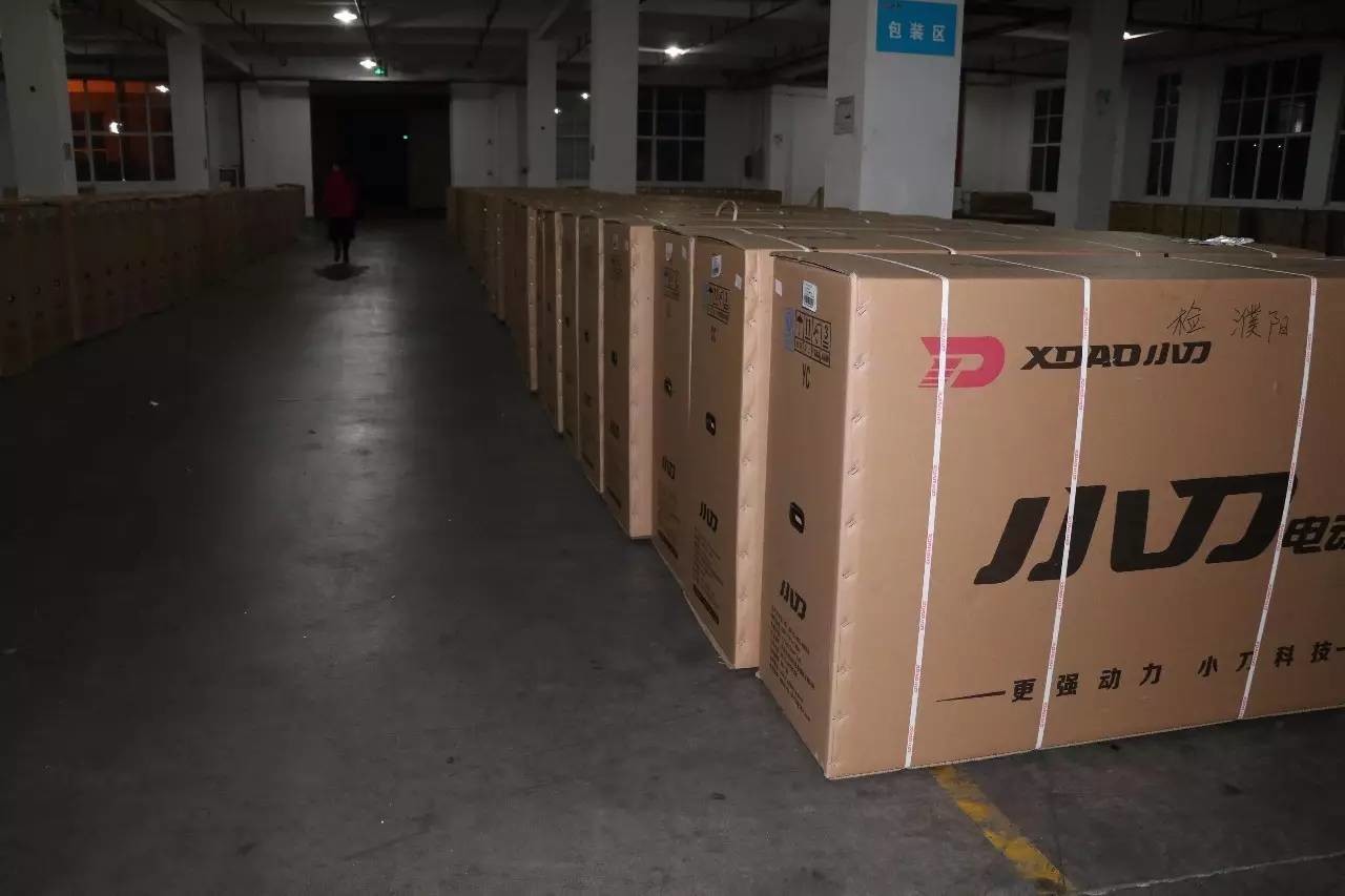 專業(yè)生產(chǎn)PVC護(hù)套、銅排、鋁排、新能源電池銅/鋁軟連接-人禾電子